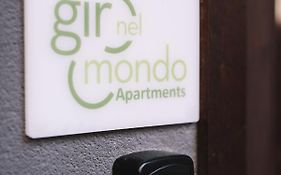 Giro Nel Mondo Apartments